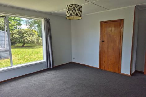 Photo of property in 10 Heather Place, Mairehau, Christchurch, 8052