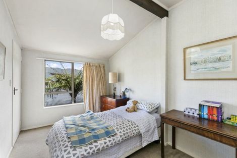 Photo of property in 290a Karori Road, Karori, Wellington, 6012