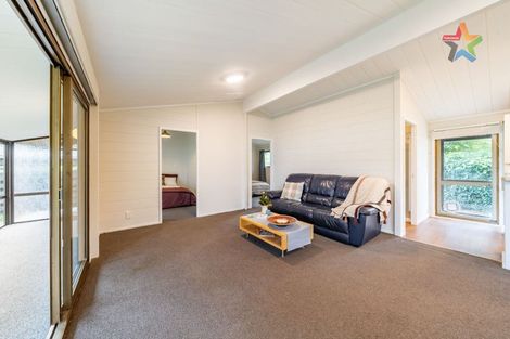 Photo of property in 106 Cambridge Terrace, Fairfield, Lower Hutt, 5011
