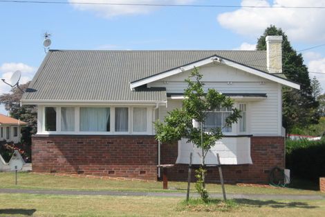 Photo of property in 33 Wattle Street, New Lynn, Auckland, 0600