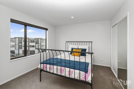 Photo of property in 14 Memorial Park Lane, Hobsonville, Auckland, 0618