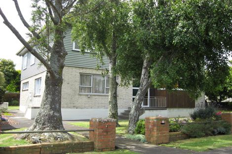 Photo of property in 2/1a Rimu Road, Mangere Bridge, Auckland, 2022