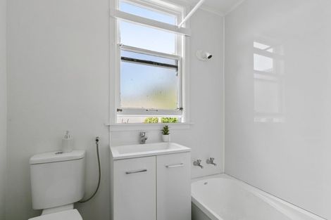 Photo of property in 10 Emmett Street, Newtown, Wellington, 6021