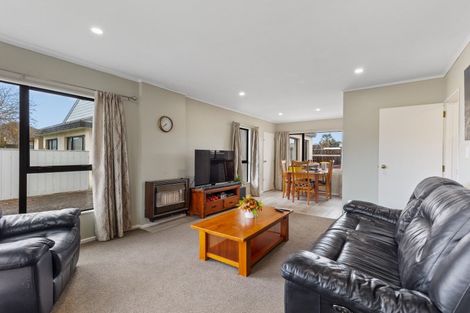 Photo of property in 174b Bartholomew Road, Levin, 5510