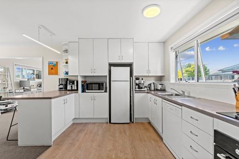 Photo of property in 167 Queenspark Drive, Parklands, Christchurch, 8083