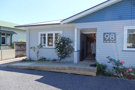 Photo of property in 98 Rifle Range Road, Dinsdale, Hamilton, 3204