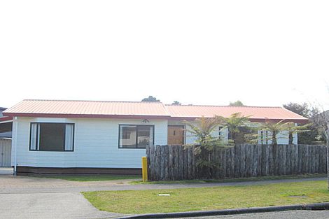 Photo of property in 2/58 Logan Avenue, Wharewaka, Taupo, 3330