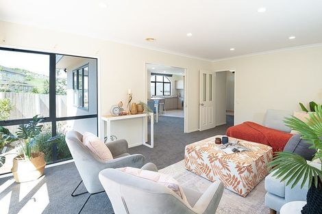 Photo of property in 65 Amesbury Drive, Churton Park, Wellington, 6037