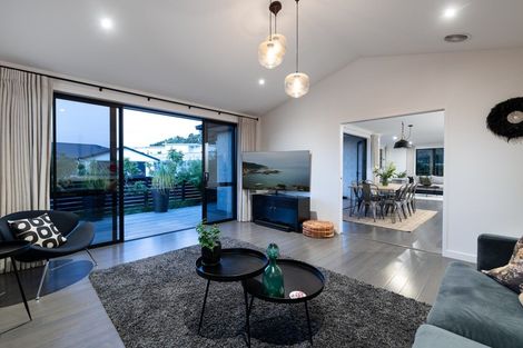 Photo of property in 2 Rochfort Crescent, Pyes Pa, Tauranga, 3112