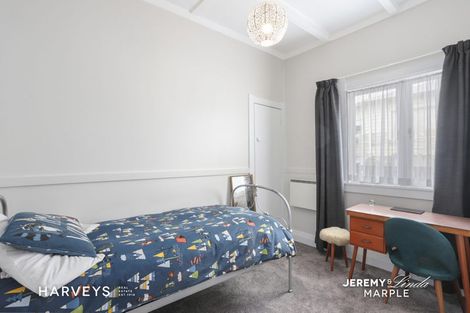 Photo of property in 10 Woodglen Road, Glen Eden, Auckland, 0602