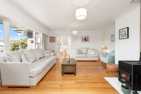 Photo of property in 242 Ngatai Road, Otumoetai, Tauranga, 3110