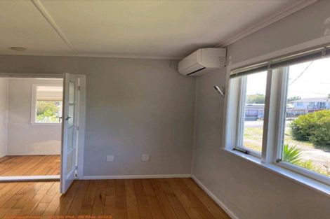 Photo of property in 13 Cross Street, Drury, 2113