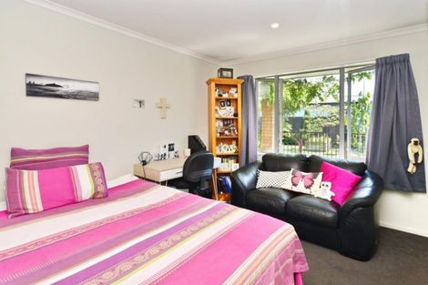 Photo of property in 17 Sincock Place, Kaiapoi, 7630