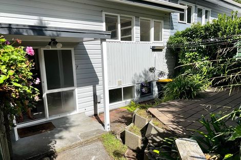 Photo of property in 7 Hereford Street, Wilton, Wellington, 6012