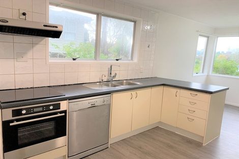 Photo of property in 14 Kilcar Place, Massey, Auckland, 0614