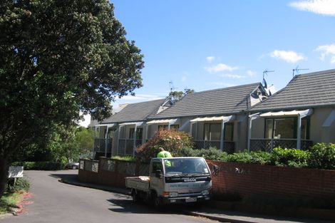 Photo of property in 29 Lawson Place, Mount Victoria, Wellington, 6011