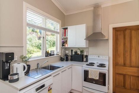 Photo of property in 98 Wallace Street, Mount Cook, Wellington, 6021