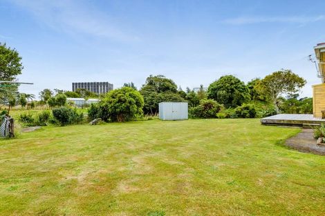 Photo of property in 2 Denmark Terrace, Midhirst, Stratford, 4394