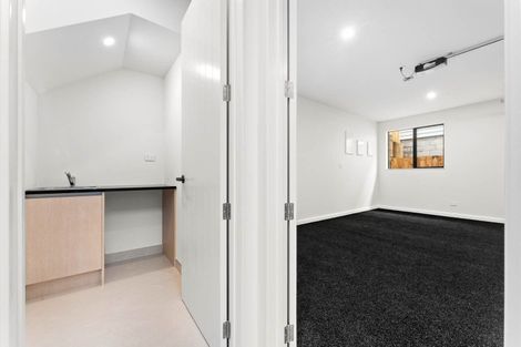 Photo of property in 16 Anehu Place, Greenhithe, Auckland, 0632