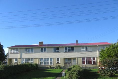 Photo of property in 20-24 Castor Crescent, Cannons Creek, Porirua, 5024
