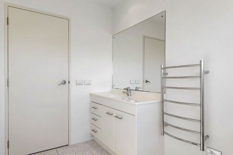 Photo of property in 128 Onetaunga Road, Chatswood, Auckland, 0626