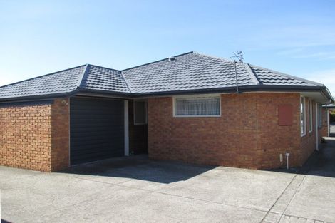 Photo of property in 17c Division Street, Riccarton, Christchurch, 8041