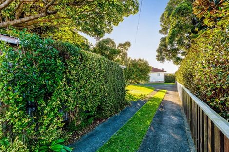 Photo of property in 16 Glen Almond Street, New Plymouth, 4310
