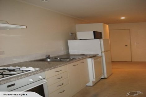 Photo of property in 8u8 Girton Terrace, Mount Cook, Wellington, 6021