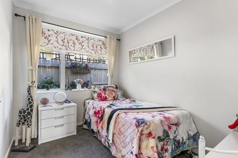 Photo of property in 11 Gendo Avenue, Henderson, Auckland, 0612