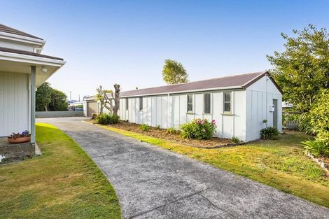 Photo of property in 41 Grey Street, Normanby, Hawera, 4614