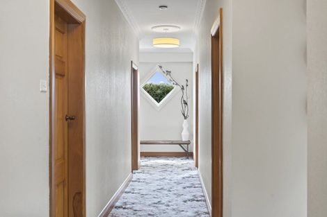 Photo of property in 2 Farley Avenue, Greytown, 5712