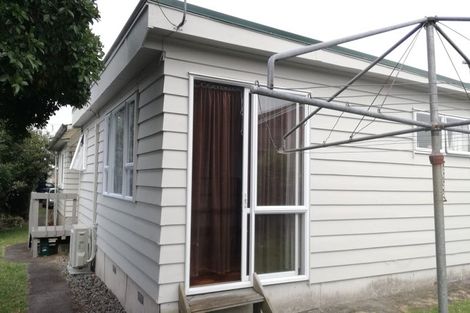Photo of property in 14 Youngs Road, Papakura, 2110