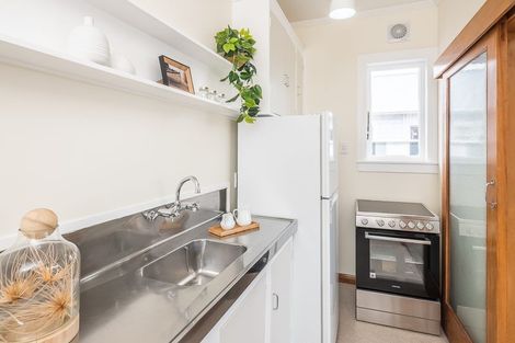 Photo of property in 23 Resolution Street, Lyall Bay, Wellington, 6022