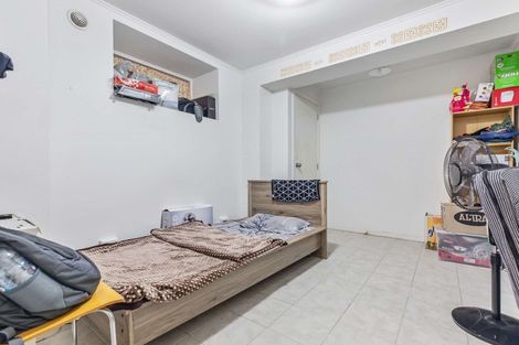 Photo of property in 10 Bishop Street, Green Bay, Auckland, 0604