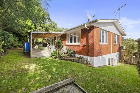 Photo of property in 1a Ward Place, Marfell, New Plymouth, 4310