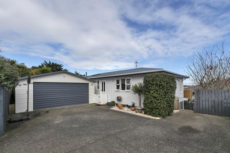Photo of property in 622 East Coast Road, Pinehill, Auckland, 0630