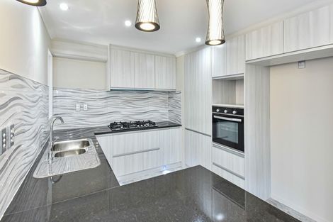 Photo of property in 8b Cambridge Road, Manurewa, Auckland, 2102