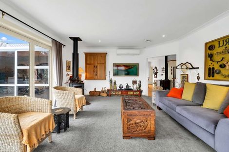 Photo of property in 16 Tregarth Street, Saint Johns Hill, Whanganui, 4501