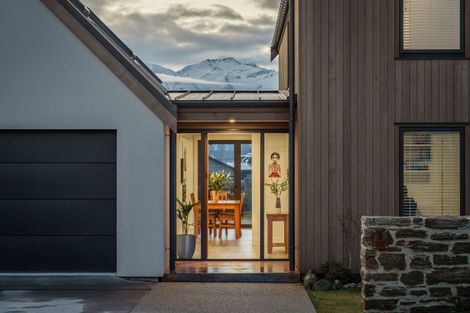 Photo of property in 3 Marjon Drive, Wanaka, 9305