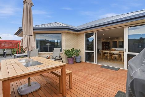Photo of property in 4 Devon Crescent, Darfield, 7510
