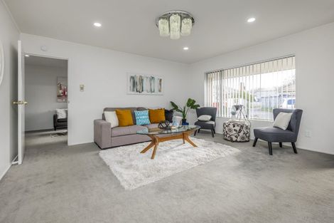 Photo of property in 100c Browns Road, Manurewa, Auckland, 2102