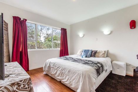 Photo of property in 5 Lysander Crescent, Beach Haven, Auckland, 0626