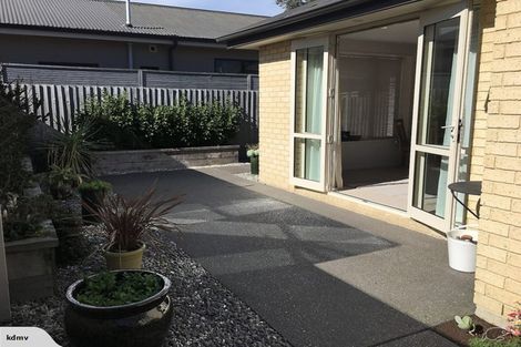 Photo of property in 2/70 Saint Martins Road, Saint Martins, Christchurch, 8022