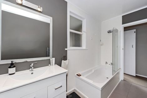 Photo of property in 3 Nixon Street, Hamilton East, Hamilton, 3216