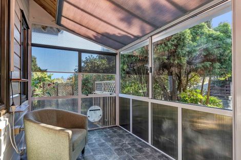 Photo of property in 21b Sequoia Grove, Merrilands, New Plymouth, 4312