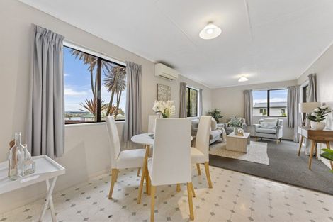 Photo of property in 72 Fraser Drive, Feilding, 4702