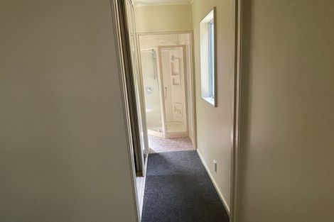 Photo of property in 146 Mark Avenue, Grenada Village, Wellington, 6037