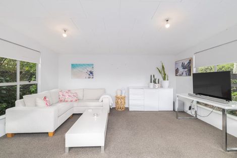 Photo of property in 15 Aorangi Road, Bryndwr, Christchurch, 8053