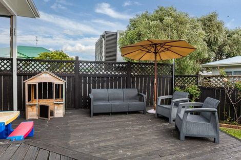 Photo of property in 108 Clyde Street, Island Bay, Wellington, 6023