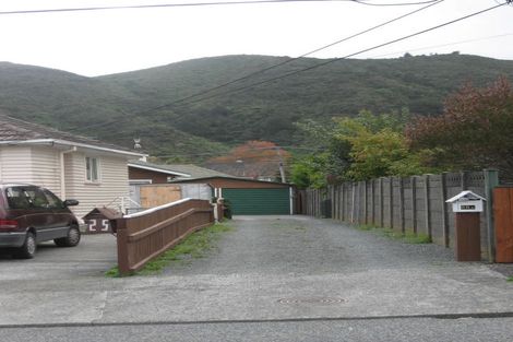 Photo of property in 25a Langford Street, Naenae, Lower Hutt, 5011